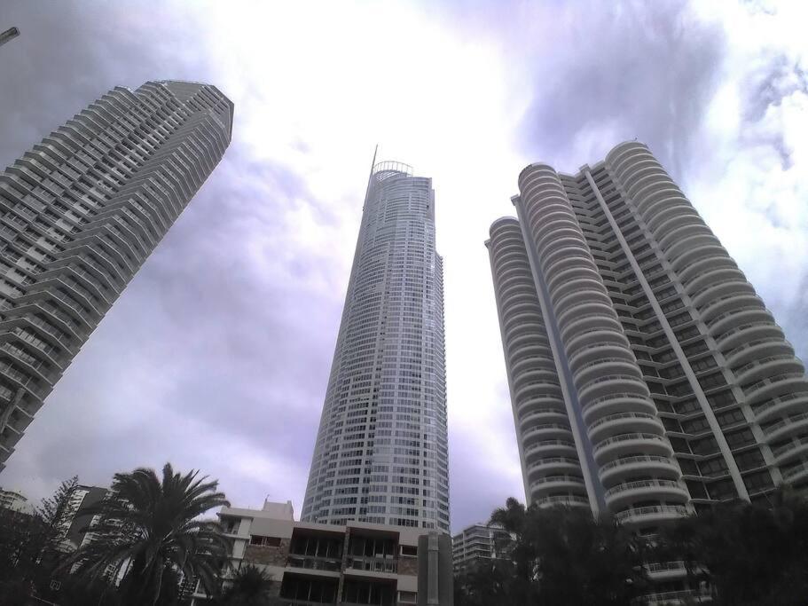 Excluza At The Aegean Gold Coast Exterior photo