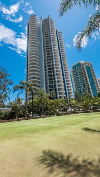 Excluza At The Aegean Gold Coast Exterior photo